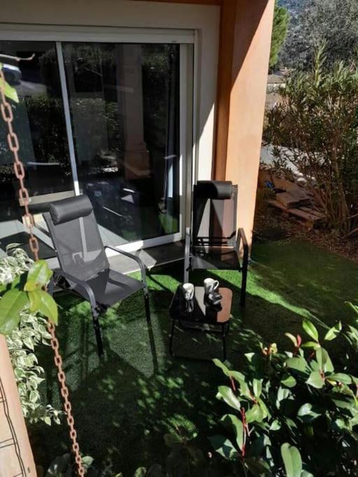 Appartement Spacieux &Tres Calme. Spacious & Very Quiet Apartment. Карос Екстериор снимка